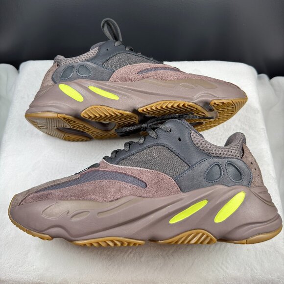 Yeezy Other - Adidas Yeezy Boost 700 ‘Mauve’ | Size 11.5 | Gently Used w/ Box
